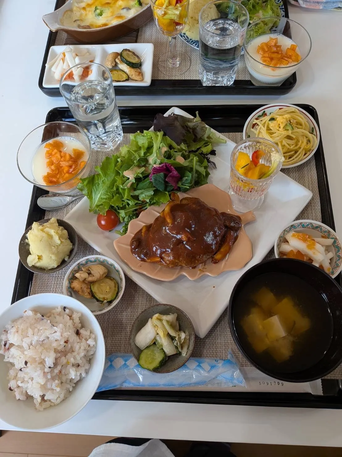 ハンバーグランチ